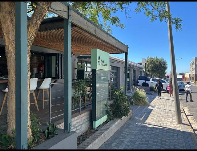 297M² BUILDING TO LET IN SALT RIVER